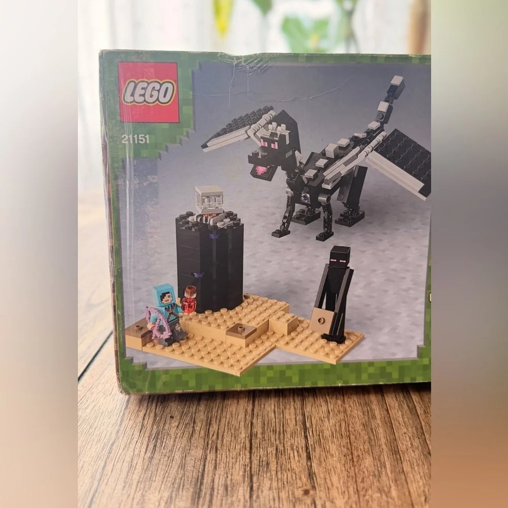 LEGO Minecraft The End Battle Ender Dragon Fighting 21151 Building Kit (222 Piec